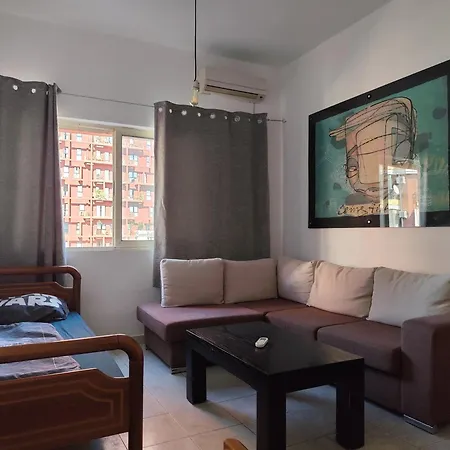 Albania Loft Хостел *